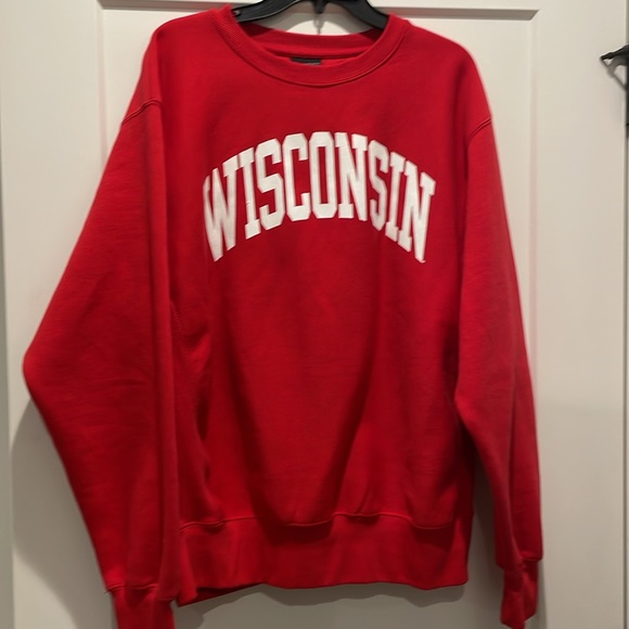Men’s Wisconsin sweatshirt size M never worn great condition - Picture 4 of 5